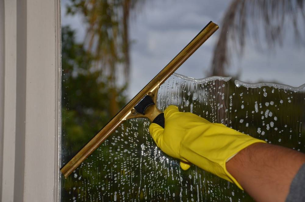 Glas- & Fensterreinigung — Malici Service München
